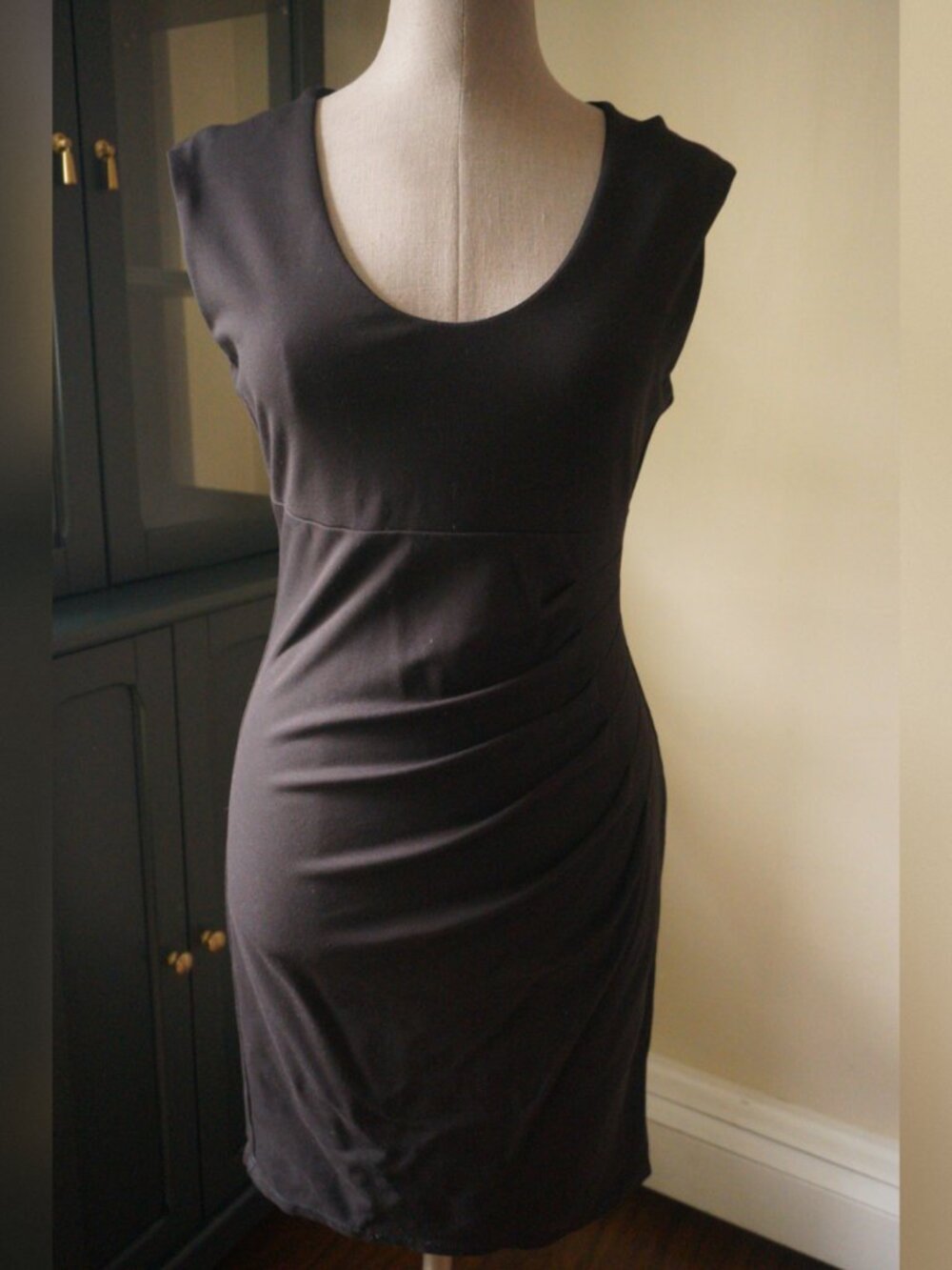 LE CHÂTEAU Black Sleeveless Side-Ruched Bodycon Sheath Dress - Size S